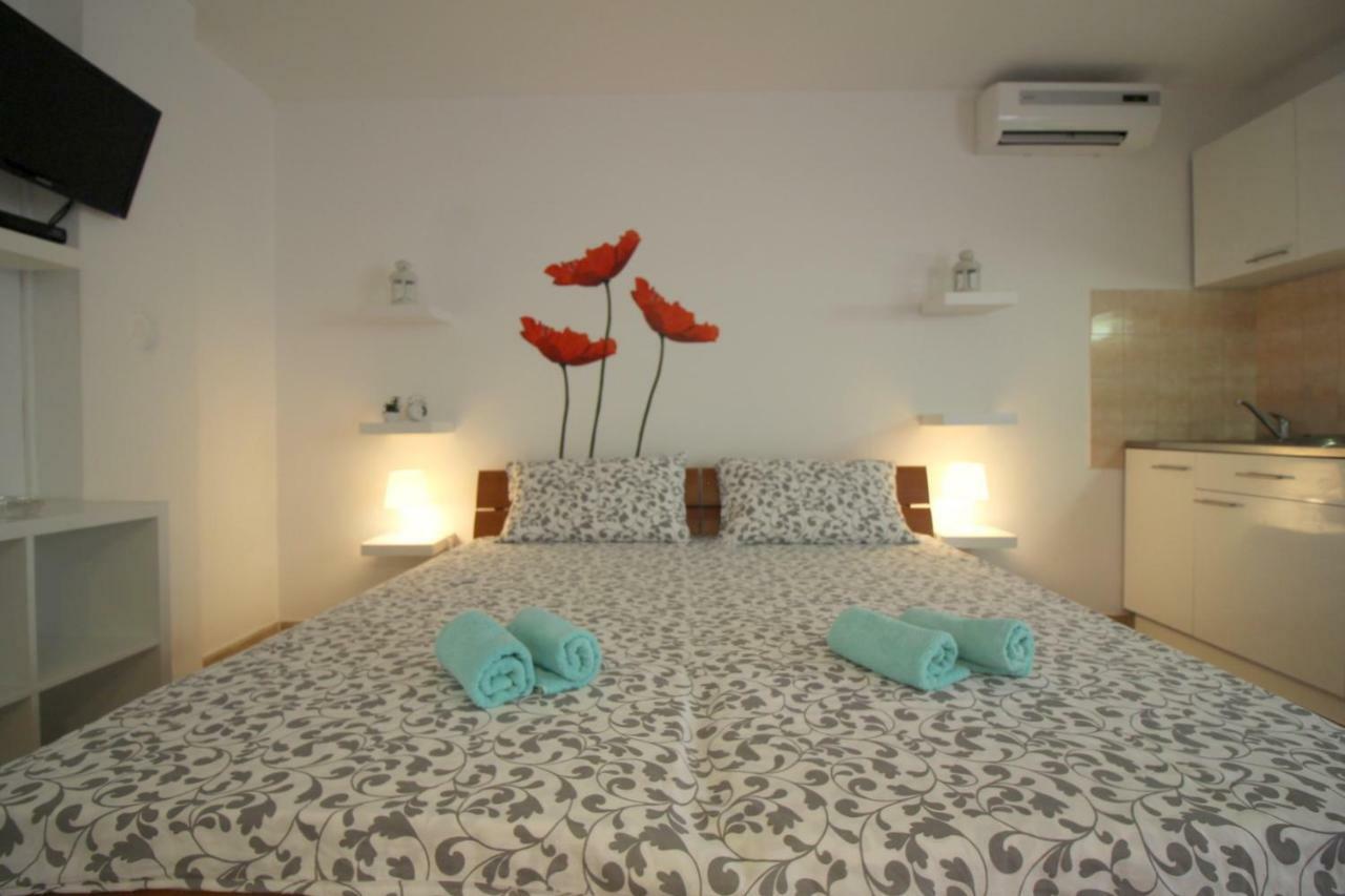 Apartments Sabina Poreč Eksteriør billede