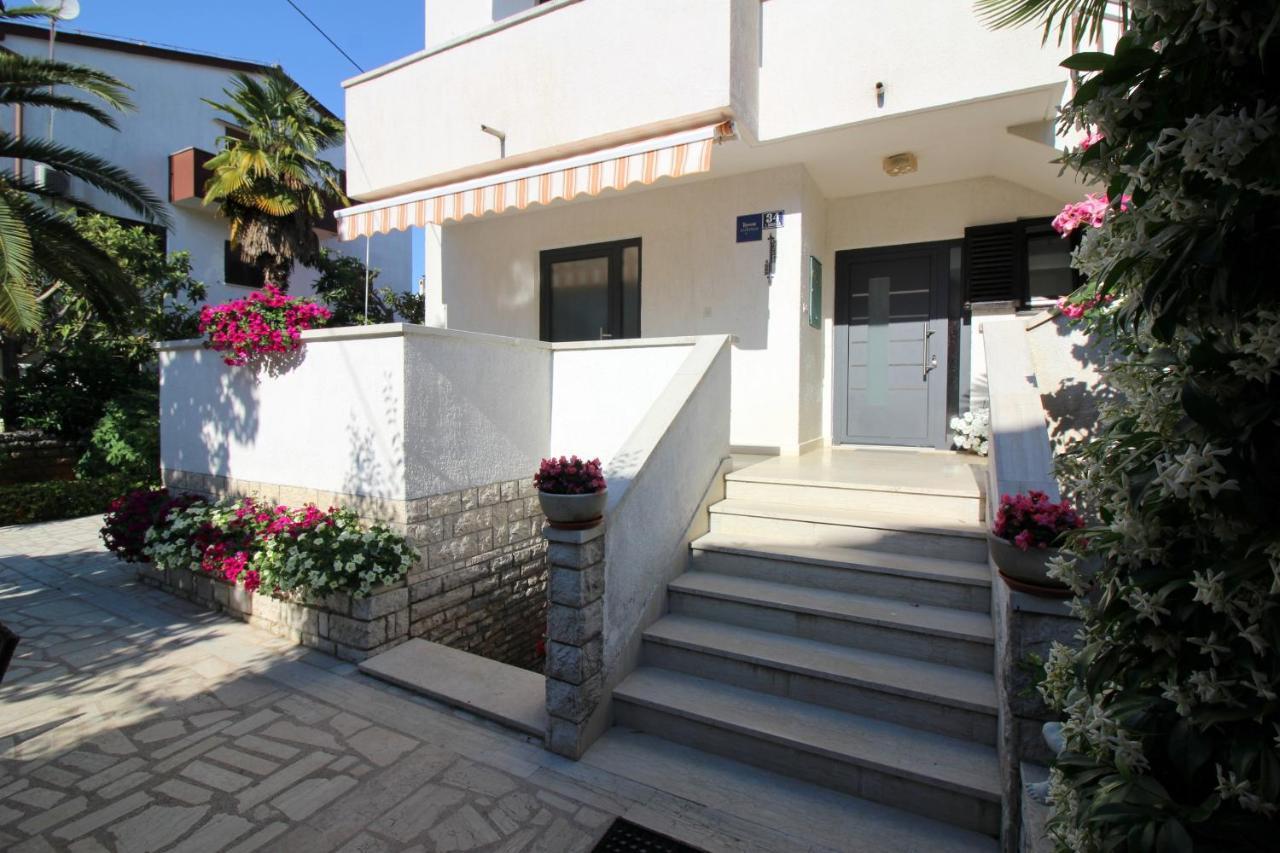 Apartments Sabina Poreč Eksteriør billede